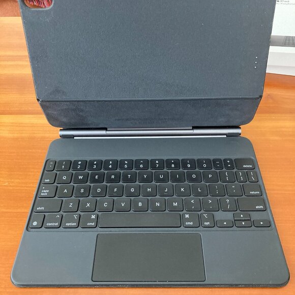 iPad Magic Keyboard, black, 10.9/11" - Picture 2 of 6